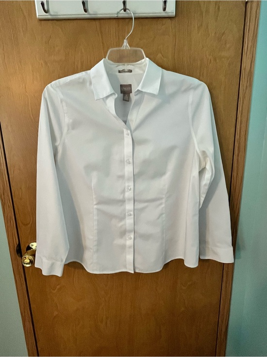 Chico's Tops - Chico's Women’s White Wrinkle-Resistant Long Sleeve Blouse Size 2 / Large EUC